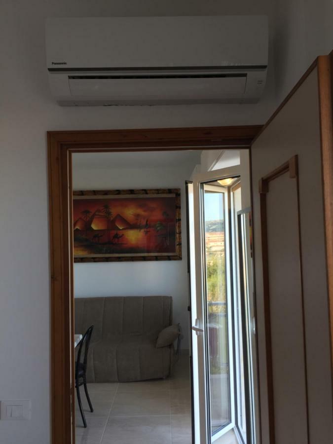 Attico Tacito Apartman Ventimiglia Kültér fotó